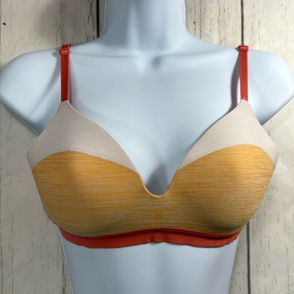 Victoria Secret Wireless Tricolor Soft Cup Lightly Padded T-shirt Front Logo Bra